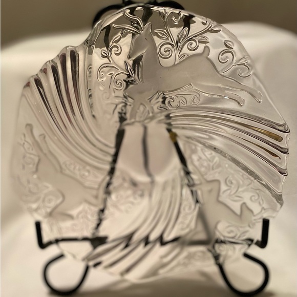 Mikasa Christmas Medley 9" Candy Dish Clear Crystal Frosted Swirled Candy Dish - Picture 5 of 6